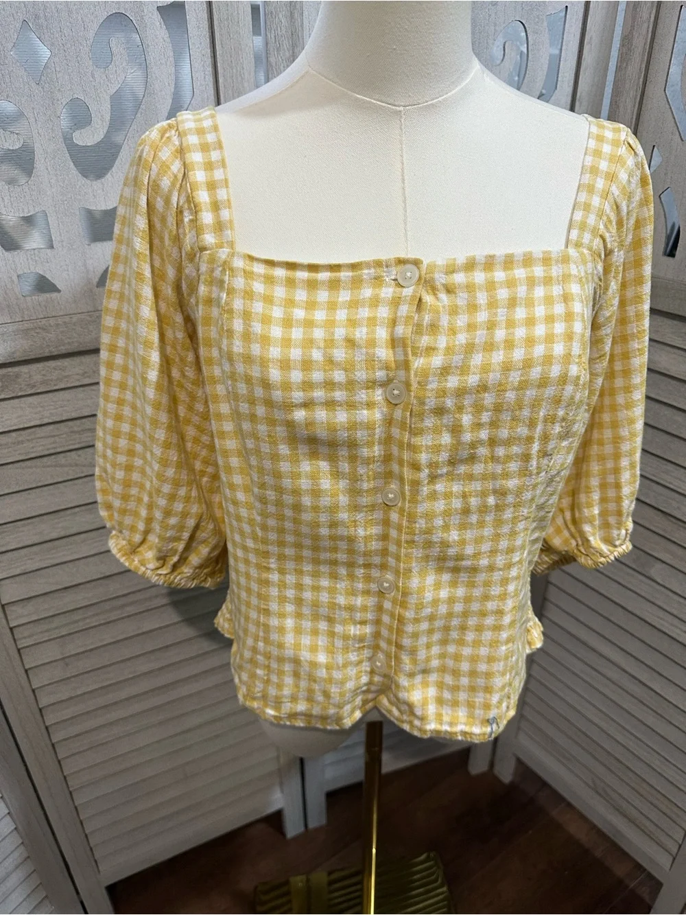 Old Navy Yellow and White Gingham Square-Neck Button Front Top size L Tall